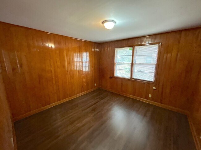 Foto del edificio - 4322 Rhodes Ave