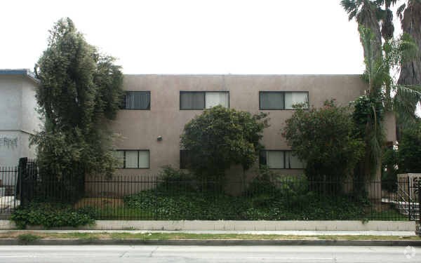 Building Photo - 14690 Hubbard St