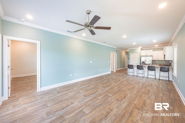 Building Photo - 32667 Revere Dr