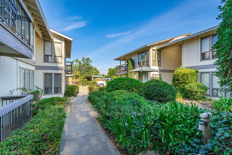 Foto principal - 905 Lakeside Dr