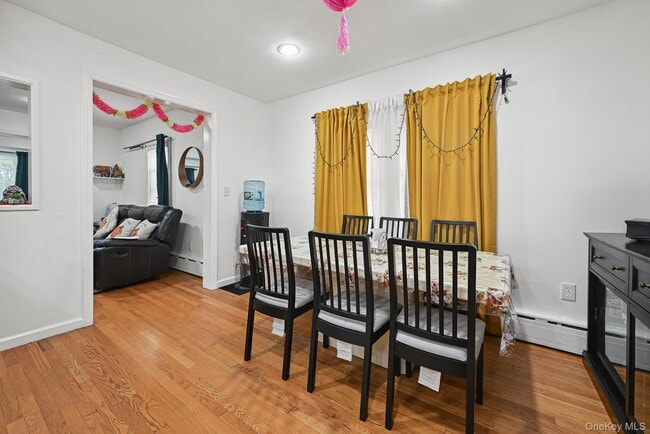 Foto del edificio - 13 Herbert Ave