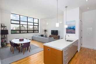 Building Photo - 360 Furman St