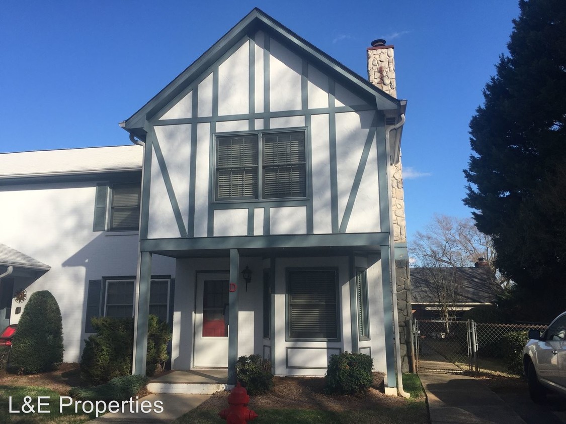 Foto principal - 1208 E Franklin Blvd