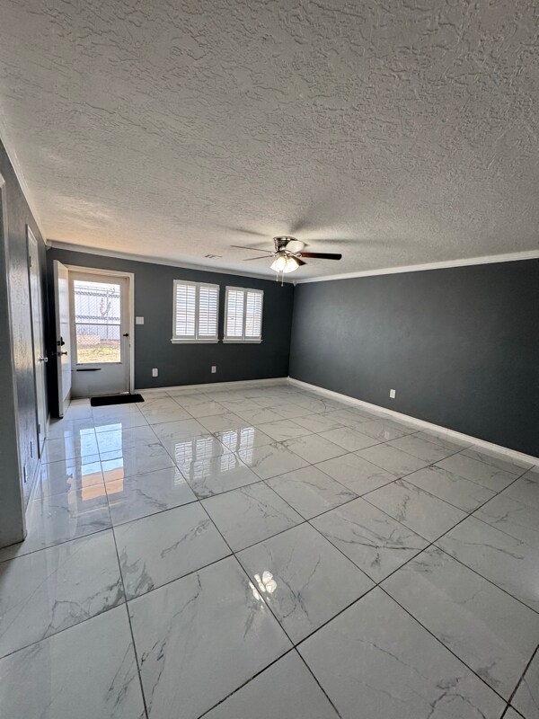 Foto principal - 7932 NW Crossland Cir