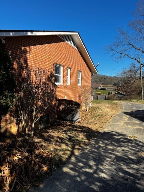 Building Photo - 148 Wynnbrook Dr