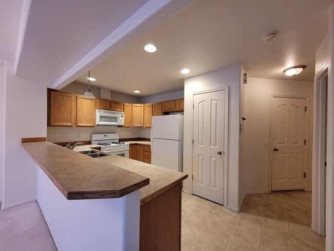 Foto del edificio - 7078 Fairweather Park Loop