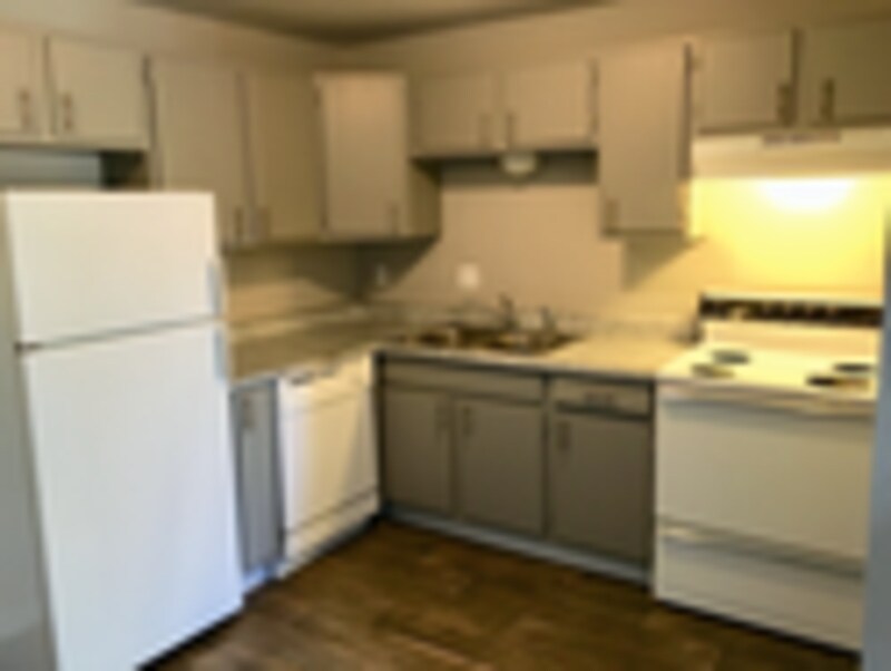 Primary Photo - 2035 Meadow Dr