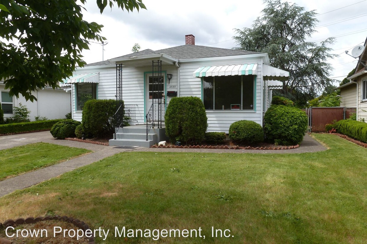 Foto principal - 2 br, 1 bath House - 2535 Laurel Ave NE