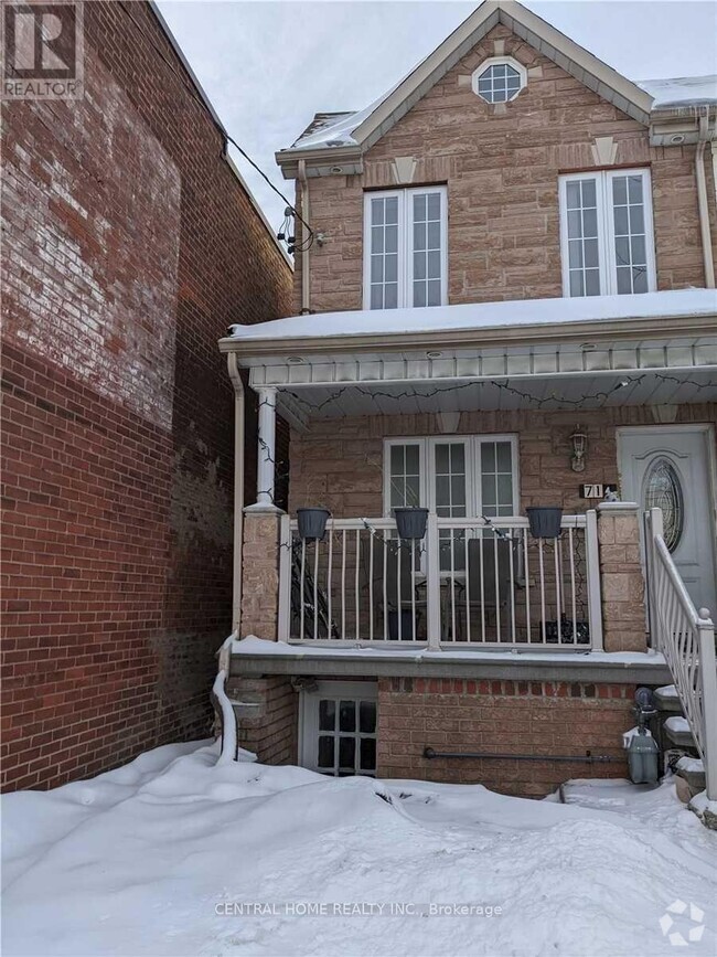Building Photo - 714 Lansdowne Ave