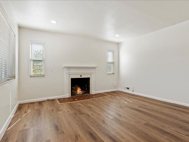 Foto del edificio - 1220 E Hudson Ave