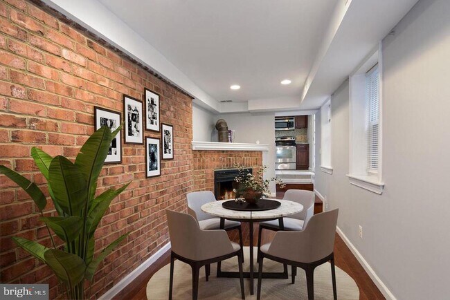 Foto del edificio - 2232 Fleet St