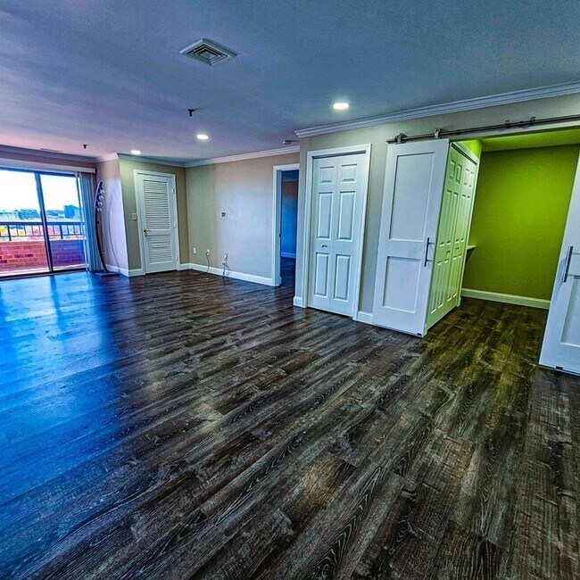 Foto del edificio - 3920 Mystic Valley Pkwy