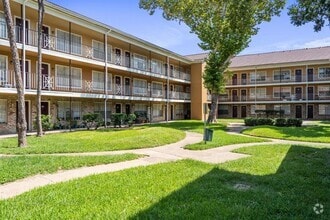 Building Photo - 6259 Westheimer Rd