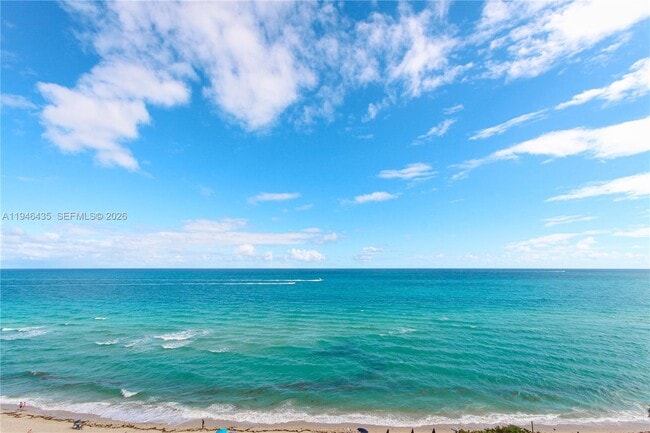 Building Photo - 6901 Collins Ave