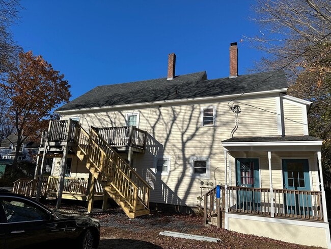 Building Photo - 21 Nelson St