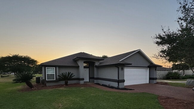 Building Photo - 3201 Kingsmill Dr