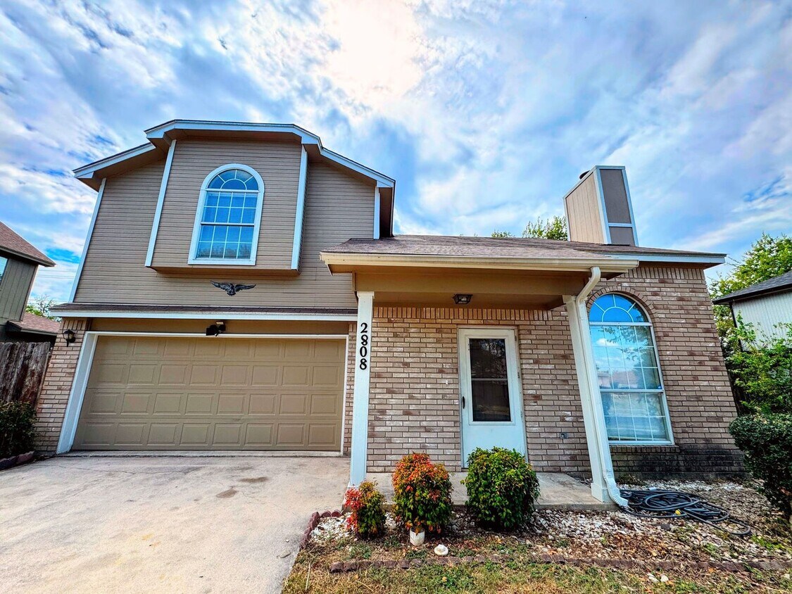 Foto principal - 2808 Bluejay Dr