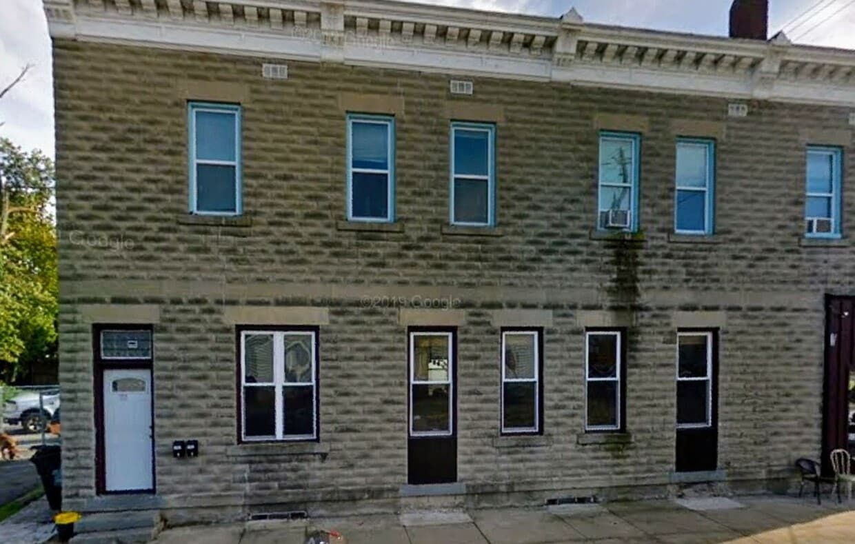 Primary Photo - 1002 Columbus Ave