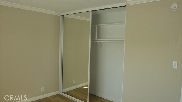 Foto del edificio - 1049 W 13th St