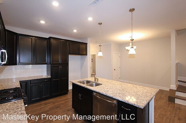 Building Photo - 3 br, 2.5 bath House - 1328 Farm Pond Trl