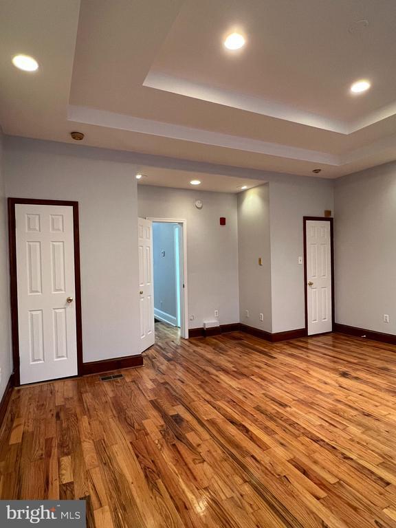 Foto del edificio - 5118 Rochelle Ave