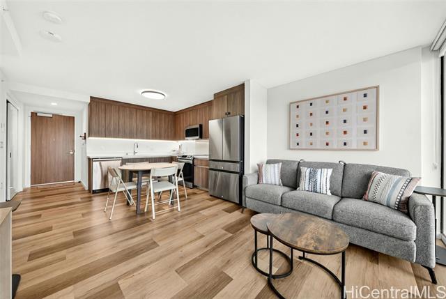 Building Photo - 1500 Rycroft St