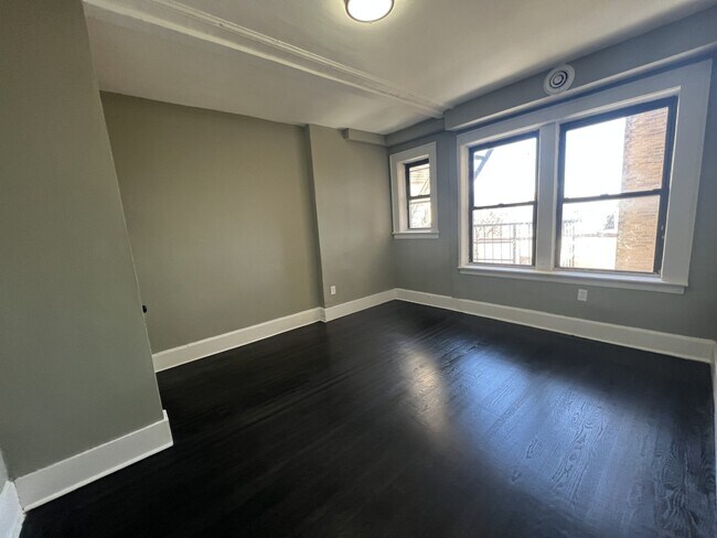 Foto del edificio - 1003 S Orange Ave