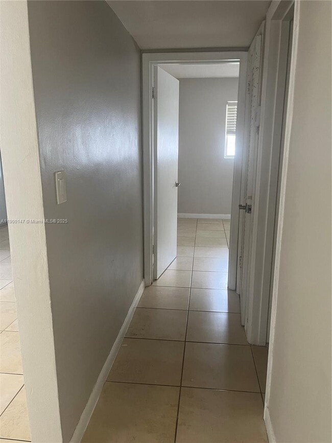 Building Photo - 7330 SW 82nd St