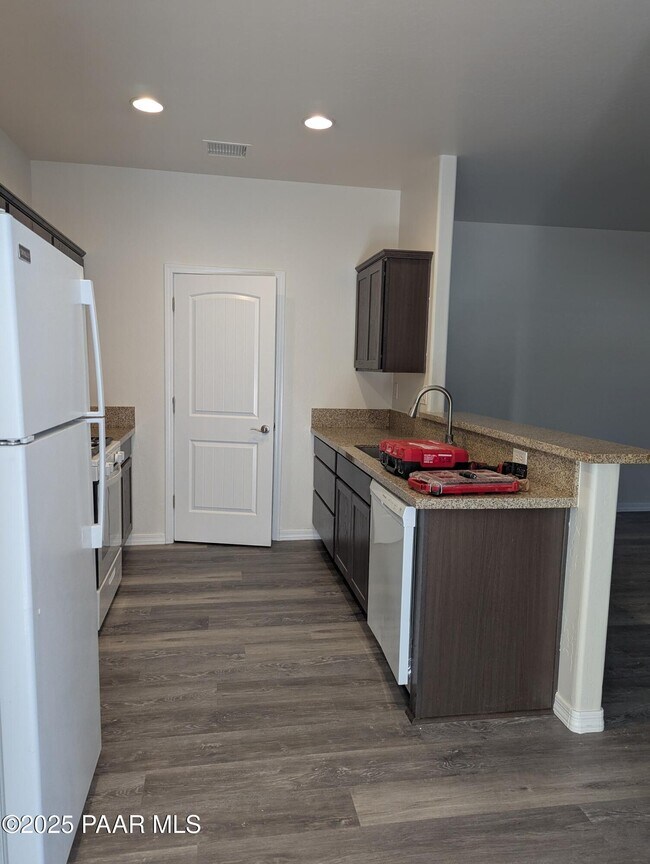 Foto del edificio - 2976 N Yavapai Rd E