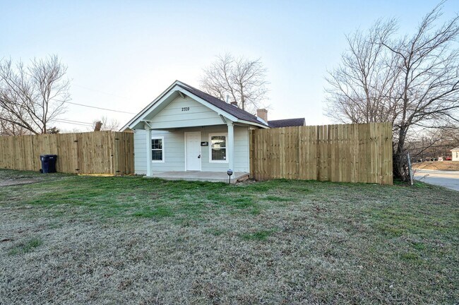 Foto del edificio - Cute 2BD/1BTH Home in the Heart of OKC Near OU Medical Center