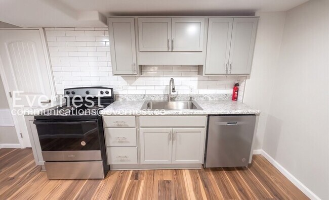 Foto del edificio - 1348 41st Street Ensley