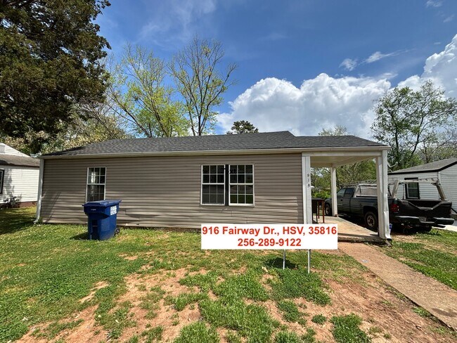 Building Photo - 916 Fairway Dr NW