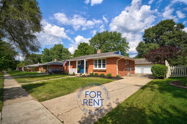 Building Photo - 1001 Outer Dr