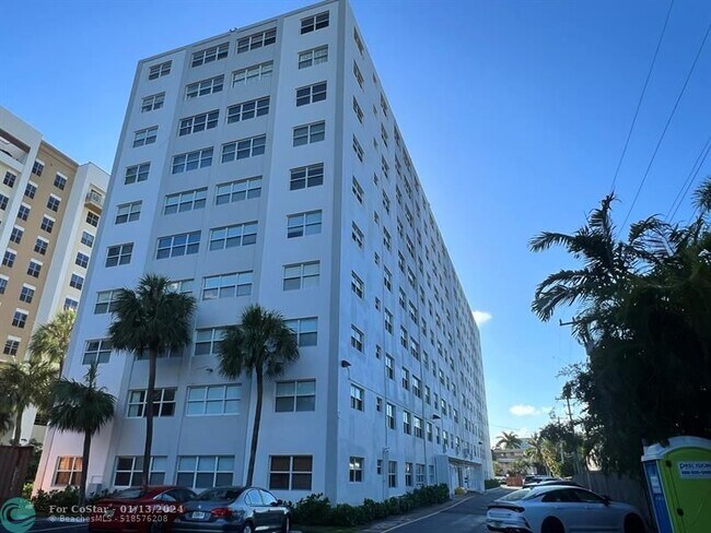 Foto del edificio - 2555 NE 11th St