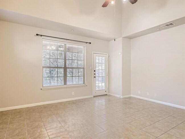 Building Photo - 1310 W Parmer Ln
