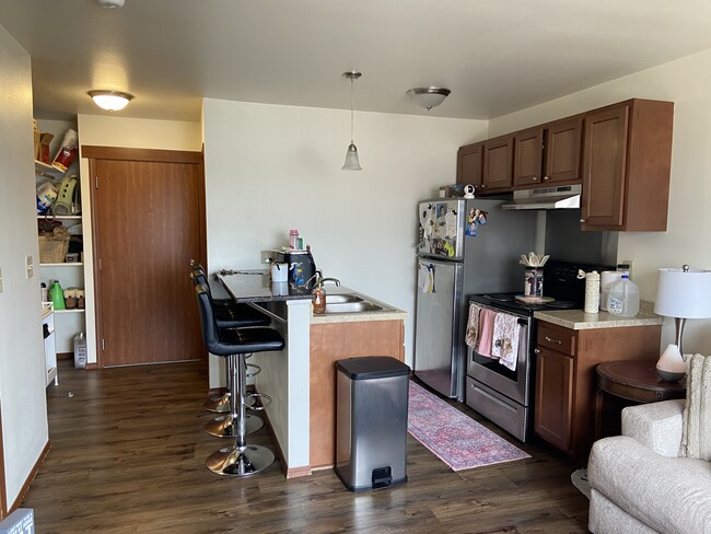 Studio Kitchen - The Metro On Vine