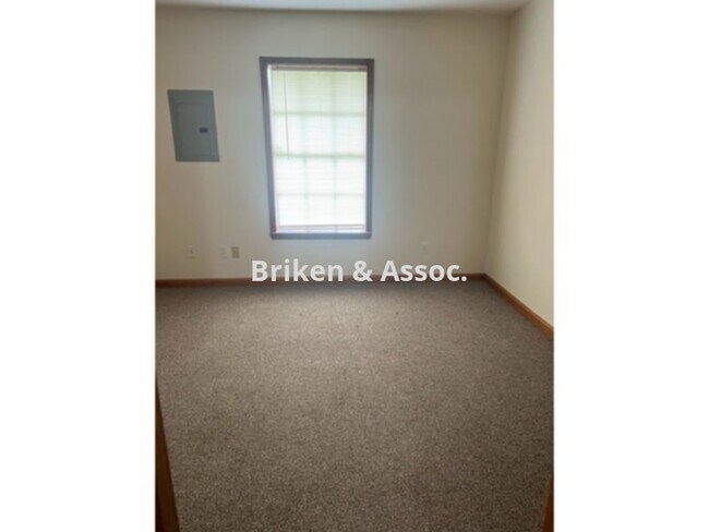 Building Photo - 4240 College Heights St