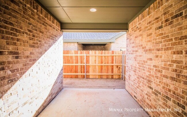 Building Photo - 2405 Quitman Ave