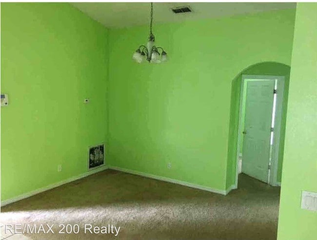 Building Photo - 3 br, 2 bath House - 332 Dover Street