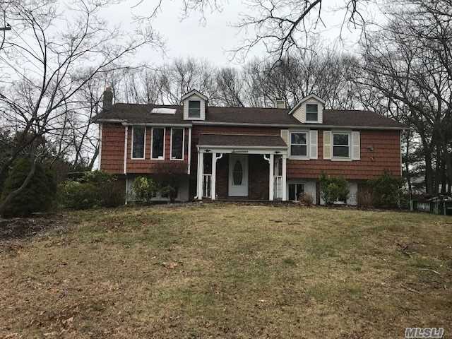 Primary Photo - 17 Woodridge Ln