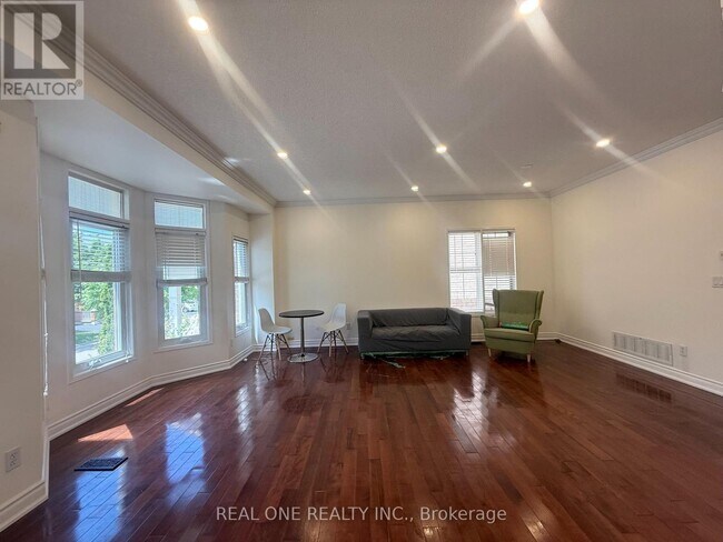 Building Photo - 93 Brunswick Ave