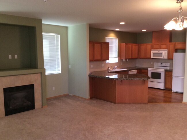 Foto del edificio - 2125 Bobs Hollow Ln