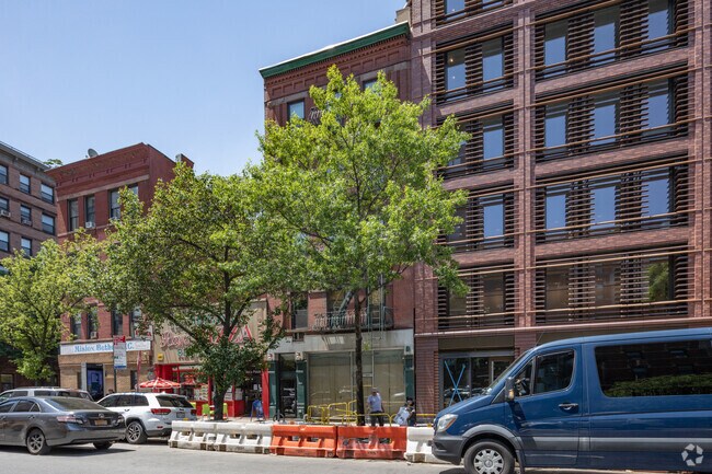 Foto del edificio - 464 Columbus Ave