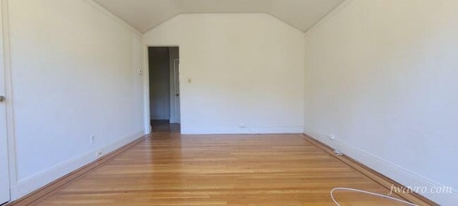 Building Photo - 336 Claremont Blvd