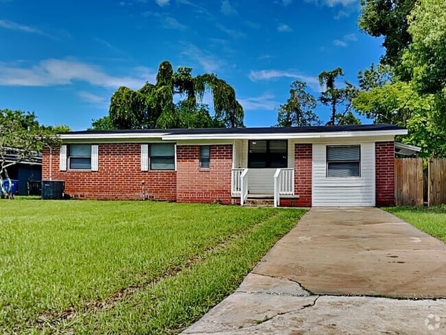 Building Photo - 2511 Green Oak Dr