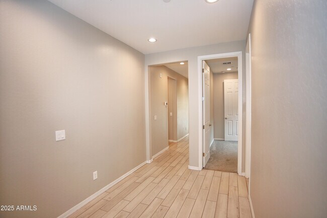 Foto del edificio - 13335 W Red Range Way