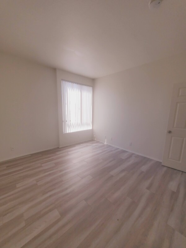 Foto del edificio - 4343 Whitsett Ave