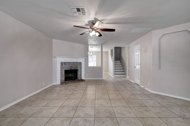 Foto del edificio - ***MOVE-IN SPECIAL: TWO WEEKS FREE***Charming Two-Story Home in the Vistas of Westcreek