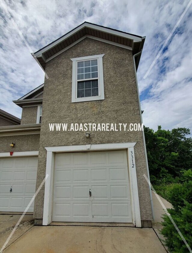 3312 N 103rd Pl, Kansas City, KS 66109 Townhome Rentals in Kansas