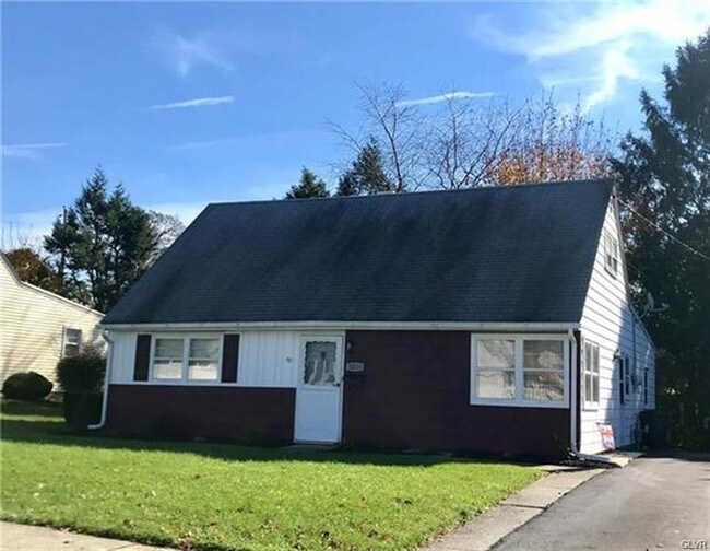Building Photo - 2033 Eastman Ave